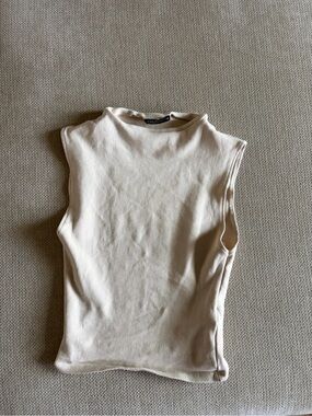 Zara cream crop top size small